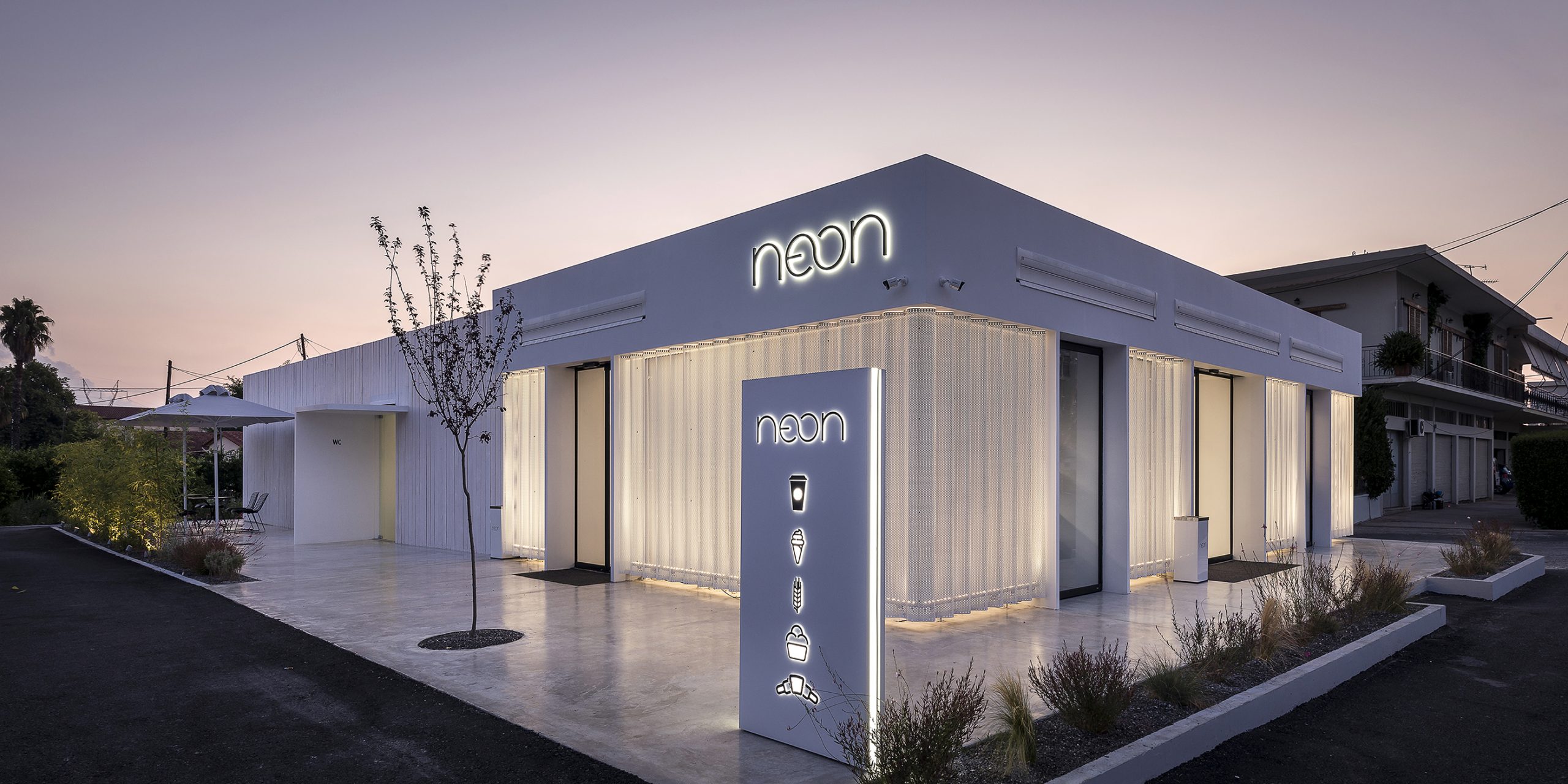 Neon bakery & Coffee