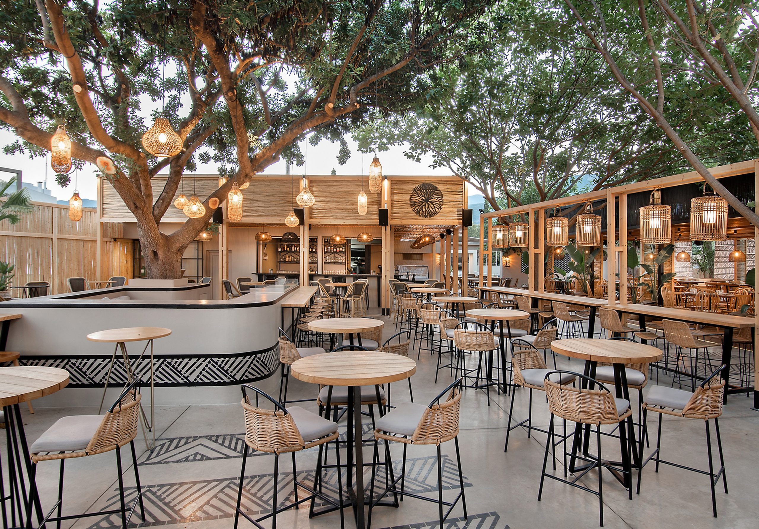 Ego All Day Exclusive Bar