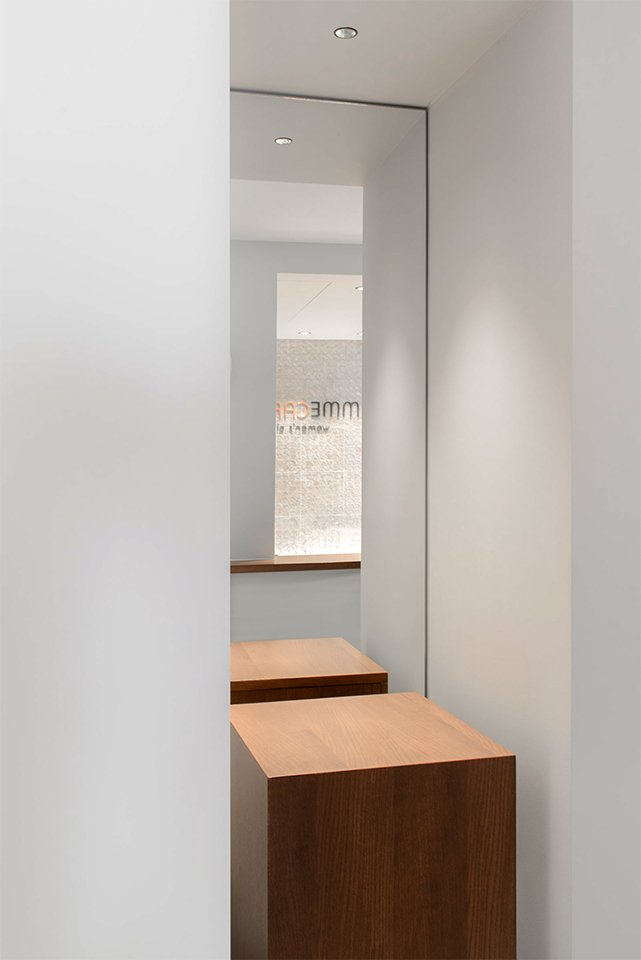 WOMAN’S CLINIC IN ILISIA