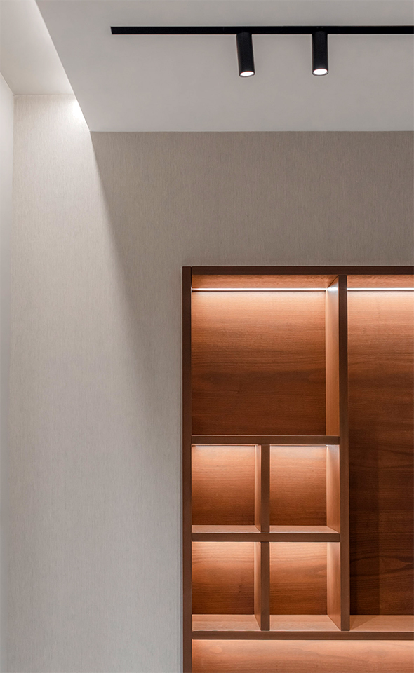 WOMAN’S CLINIC IN ILISIA