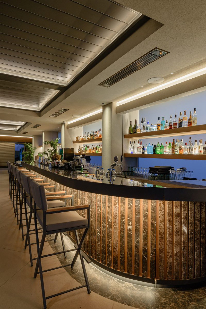 DIVANI CARAVEL HOTEL