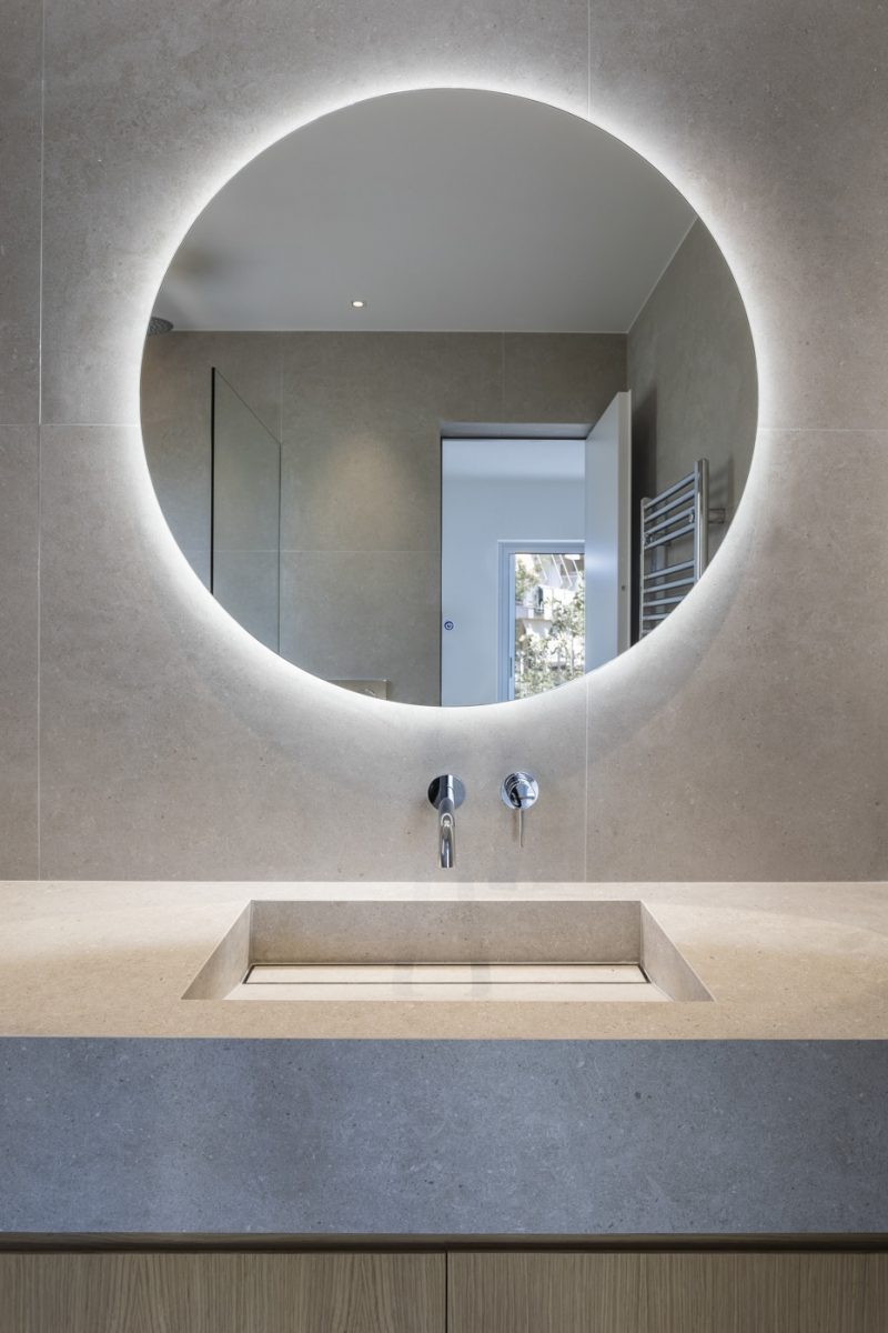 ΔΙΑΜΕΡΙΣΜΑ ΣΤΗ ΒΟΥΛΑ