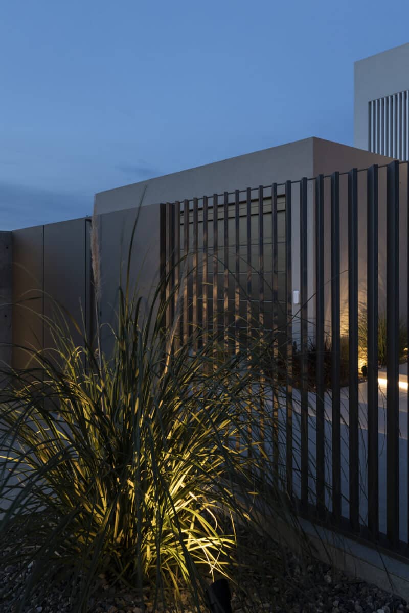 ΚΑΤΟΙΚΙΑ ΣΤΗΝ ΠΑΙΑΝΙΑ